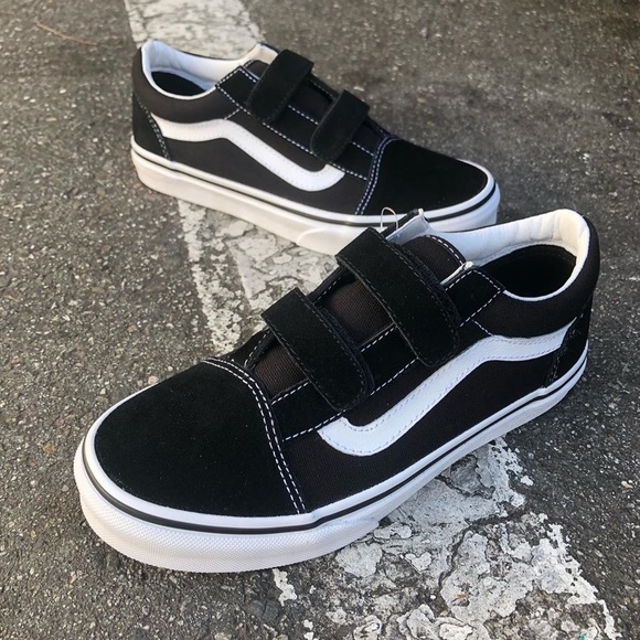 vans sinners club slip on